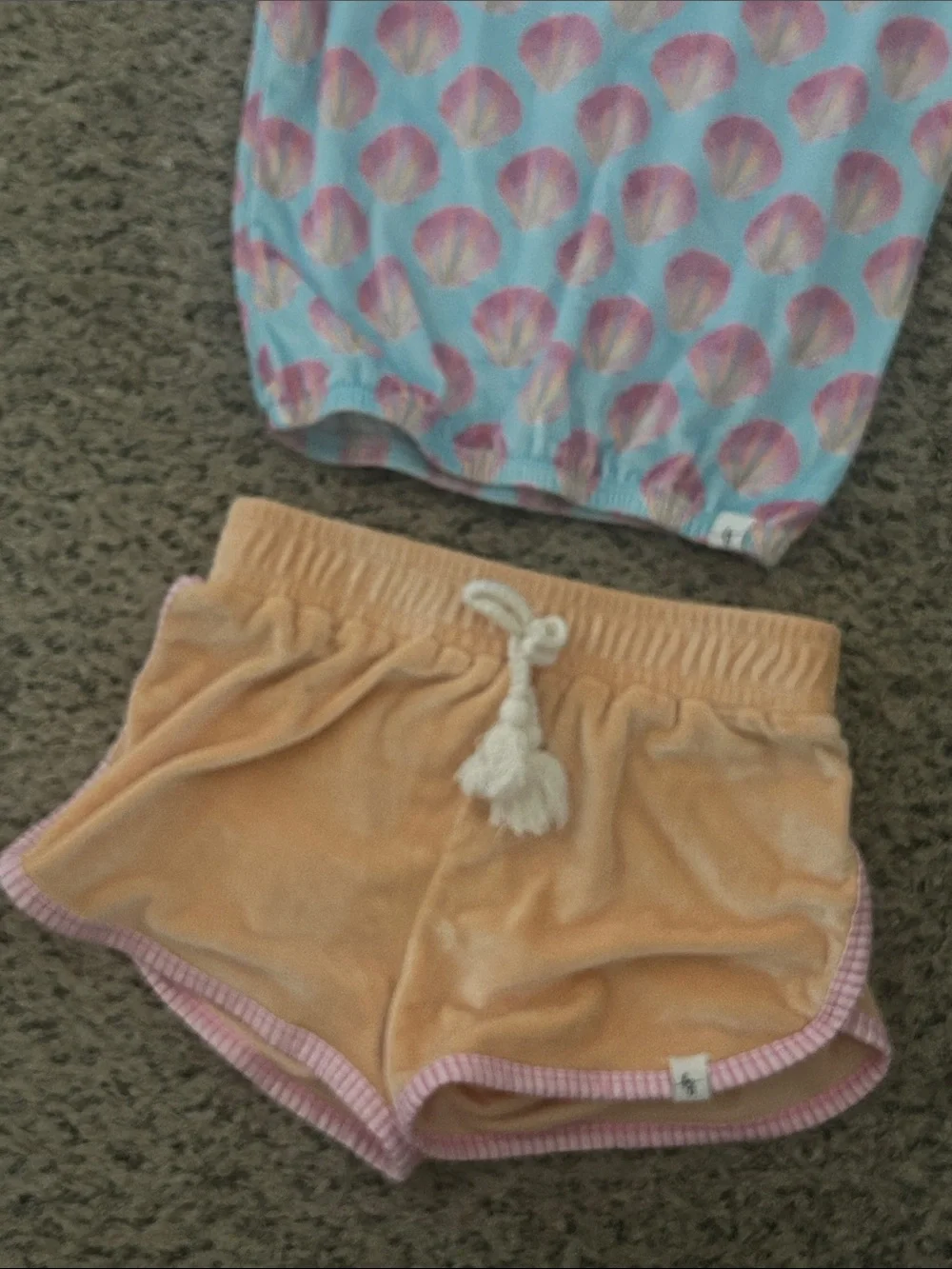 Love & Grow girls size 7 cutest softest set ever! Seashells